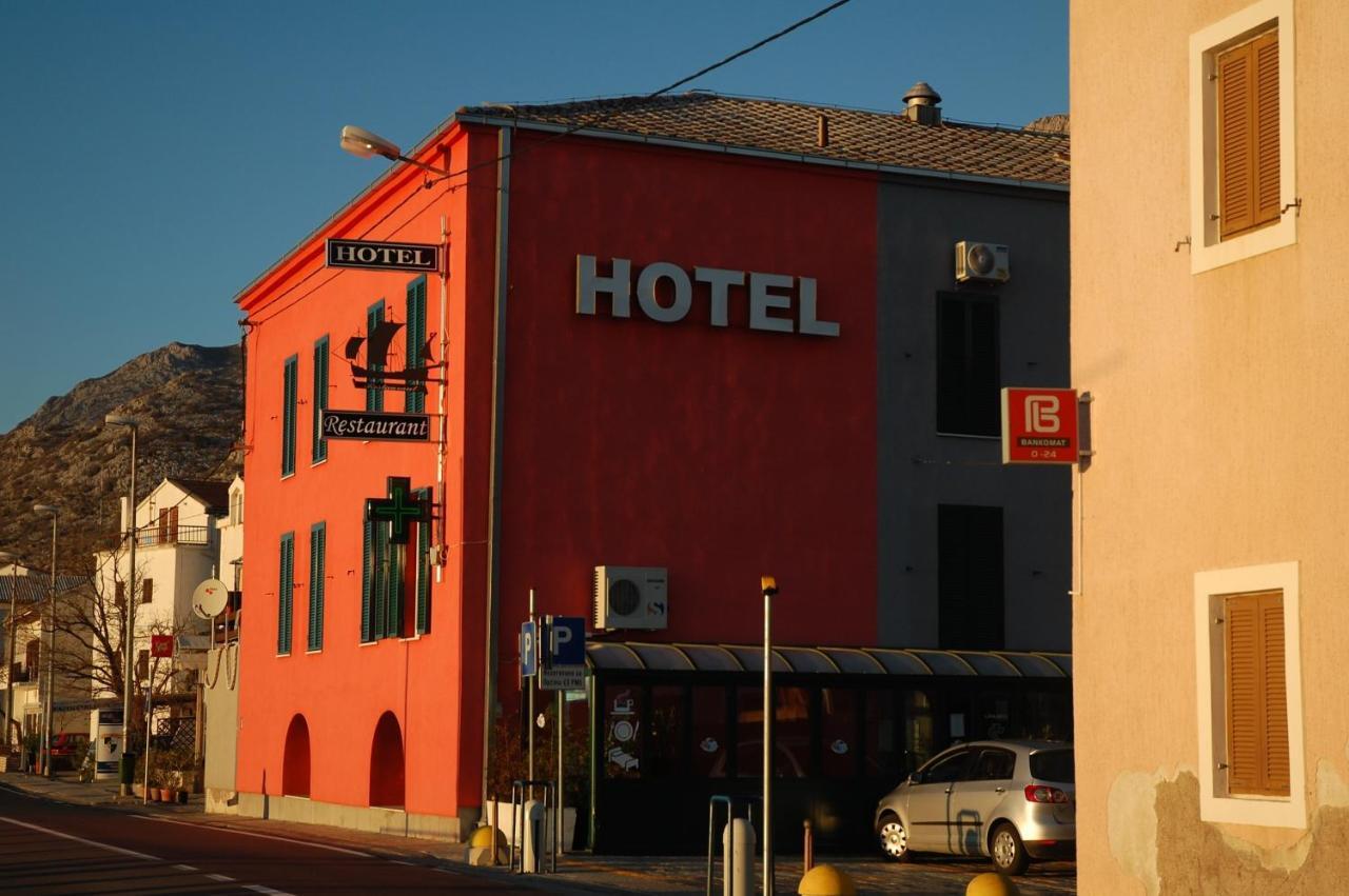 Hotel Palace Vrkljan Karlobag Exterior foto